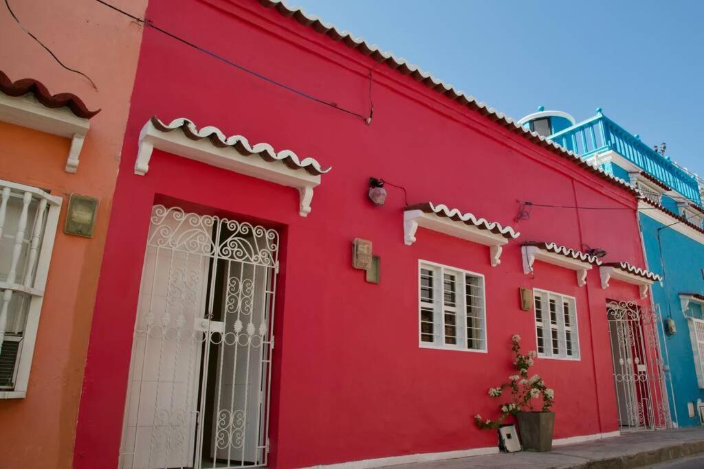 Great Location ! 4 Bedroom Home In The Heart Of Cartagena Bagian luar foto