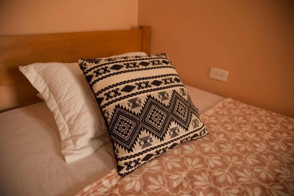 Great Location ! 4 Bedroom Home In The Heart Of Cartagena Bagian luar foto